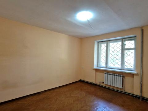 комерційна за адресою Казанська вул., 18