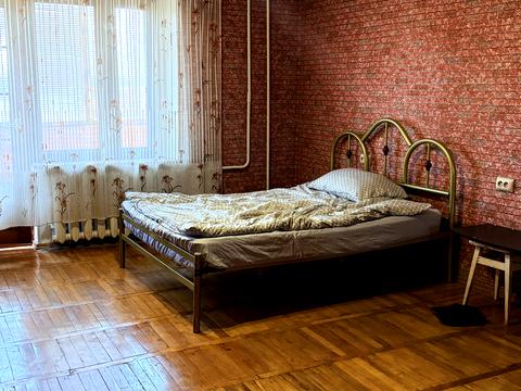 квартира за адресою Володимира Українця вул., 13