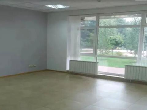 комерційна за адресою Оболонська набережна вул., 7
