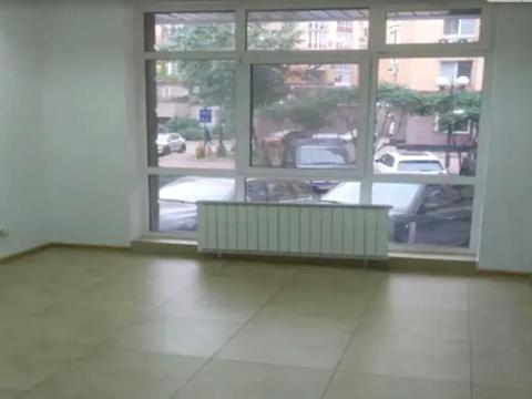 комерційна за адресою Оболонська набережна вул., 7