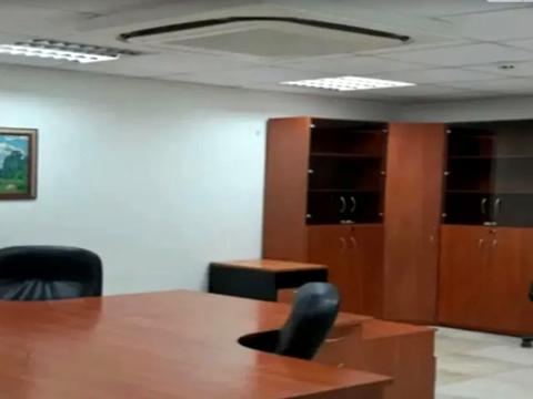 комерційна за адресою Оболонська набережна вул., 7