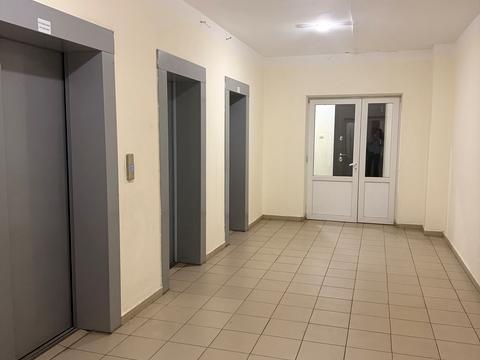 квартира за адресою Героїв полку "Азов" вул. (Маршала Малиновського), 8