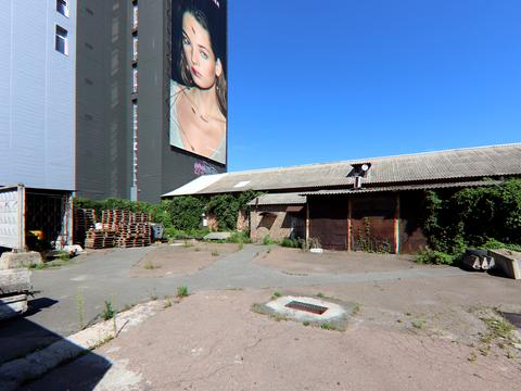 коммерческая по адресу Степана Бандеры просп. (Московський), 8