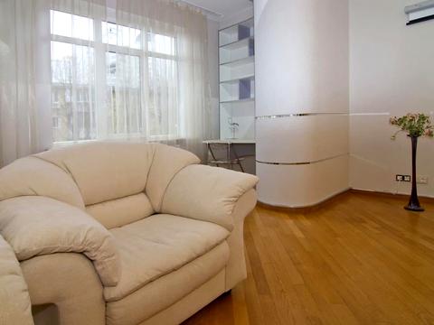 квартира за адресою Довженка вул., 2