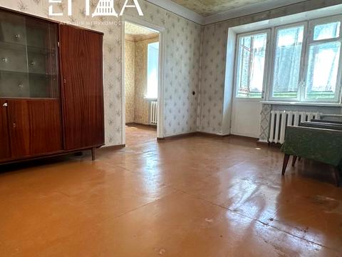 квартира за адресою Соборна вул. (50 років Жовтня), 12