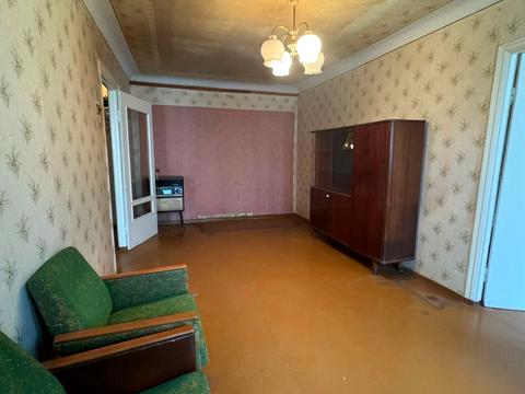 квартира за адресою Соборна вул. (50 років Жовтня), 12