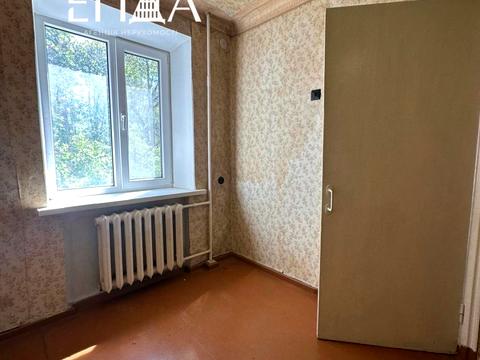 квартира за адресою Соборна вул. (50 років Жовтня), 12