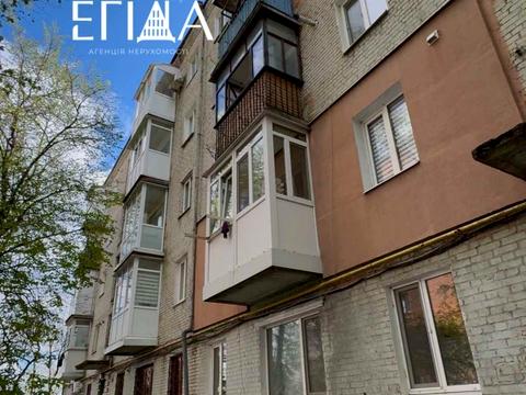 квартира за адресою Соборна вул. (50 років Жовтня), 12