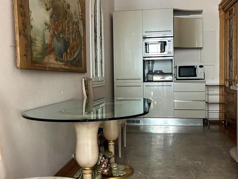 квартира за адресою Малопідвальна вул., 12/10