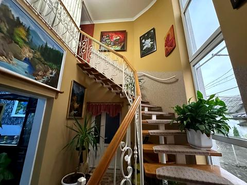будинок за адресою с. Велика Добронь, Центральна