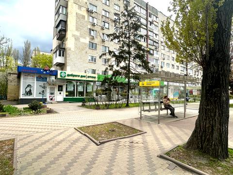 комерційна за адресою Русанівська набережна вул., 8