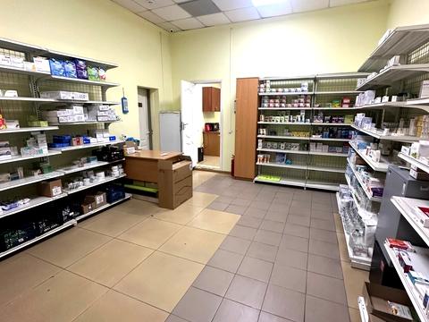 комерційна за адресою Русанівська набережна вул., 8