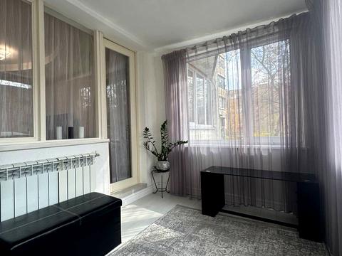 квартира за адресою Гайдамацька вул. (Марфи Струтинської), 13