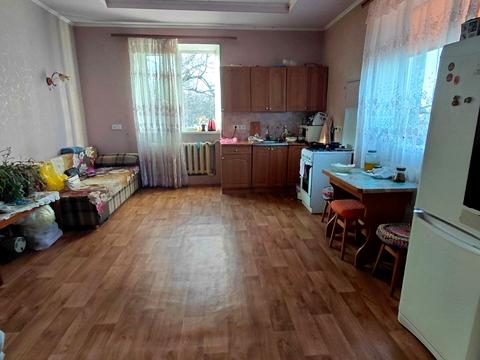 будинок за адресою Дніпро, Родини Кузьменків