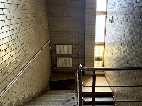 комерційна за адресою Райдужна вул., 39