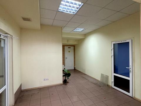 комерційна за адресою Райдужна вул., 39