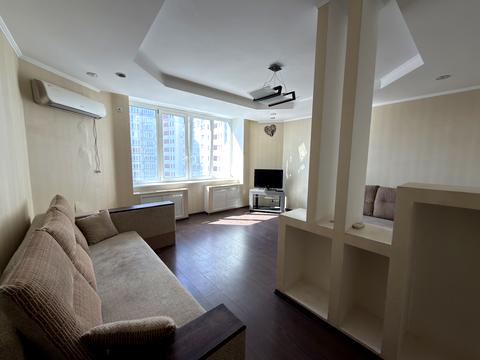 квартира за адресою Миколи Бажана просп., 10