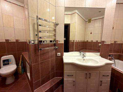 квартира за адресою Миколи Бажана просп., 10