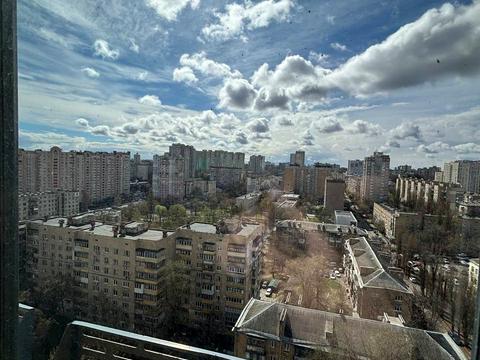 квартира за адресою Вадима Гетьмана вул., (Будинок 1)