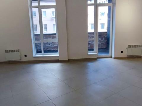 комерційна за адресою Ламана вул., 18
