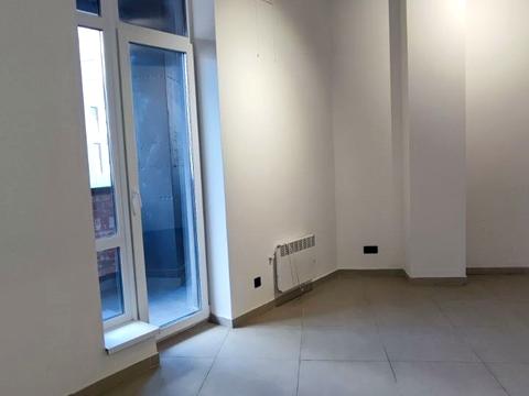 комерційна за адресою Ламана вул., 18