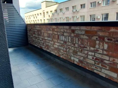 комерційна за адресою Ламана вул., 18