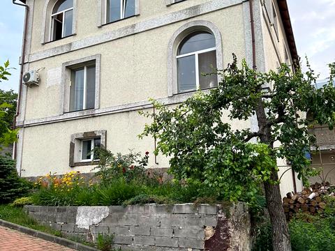 будинок за адресою Флотська вул., 10