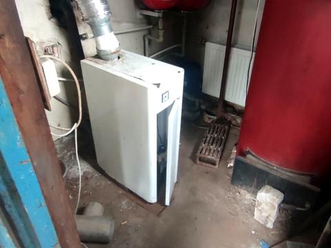 комерційна за адресою Новопирогівська вул., 8А