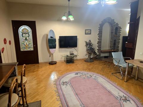 квартира за адресою Вишгородська вул., 4
