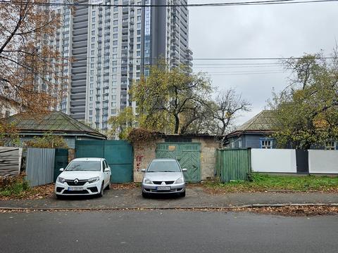 ділянка за адресою Звіринецька вул., 64