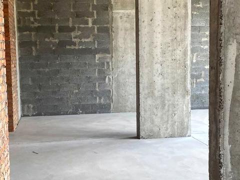 комерційна за адресою Родини Крістерів вул., 14