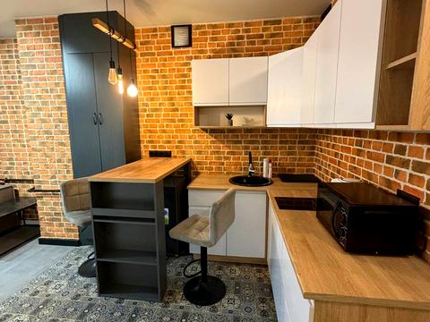 квартира за адресою Академіка Амосова вул., 12