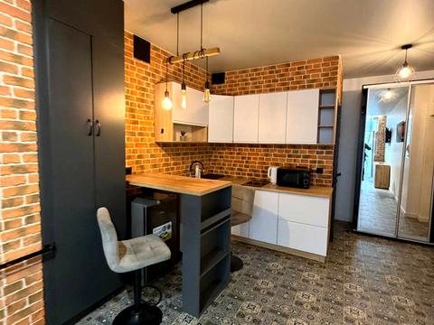 квартира за адресою Академіка Амосова вул., 12