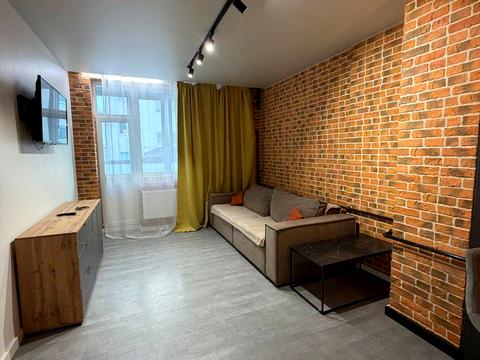 квартира за адресою Академіка Амосова вул., 12