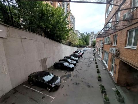 коммерческая по адресу Calle Dilova ул. (Димитрова), 2-Б