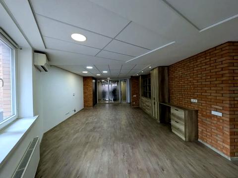 коммерческая по адресу Calle Dilova ул. (Димитрова), 2-Б