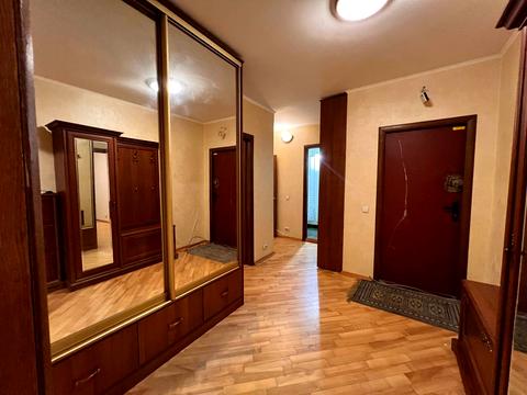 квартира за адресою Рятувальників вул., 35