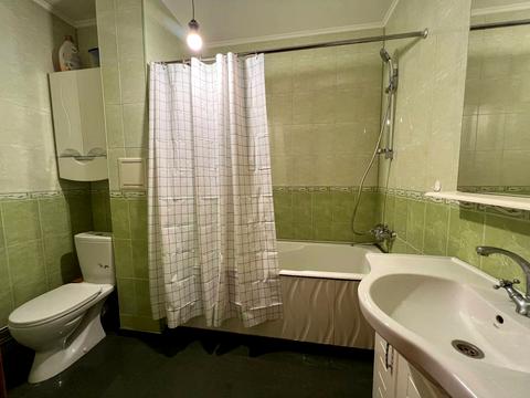 квартира за адресою Рятувальників вул., 35