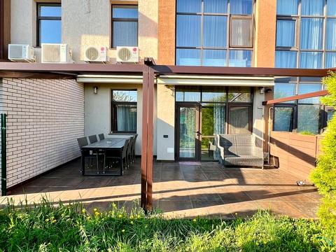 будинок за адресою Костянтинівська вул., 4