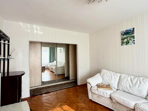 квартира по адресу Героев Днепра ул., 19