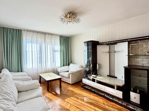 квартира по адресу Героев Днепра ул., 19