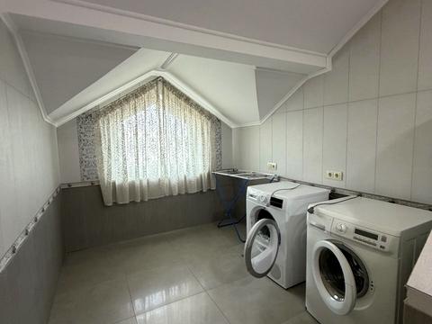 квартира по адресу Героев Майдана ул., 2