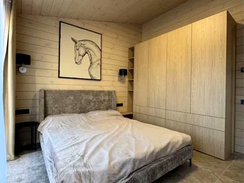 будинок за адресою с. Рославичі, Жовтнева, 12В