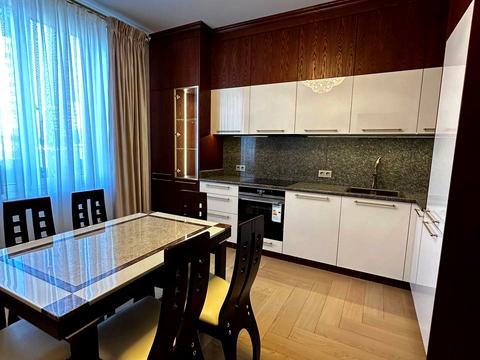 квартира за адресою Богдана Хмельницького  вул., 220