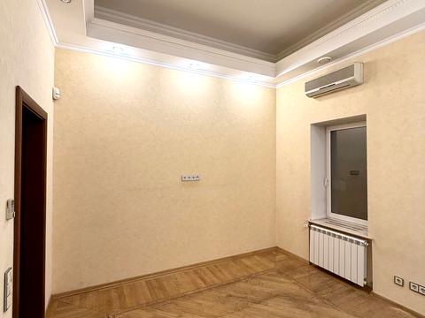 коммерческая по адресу Степана Руданского ул., 4-6