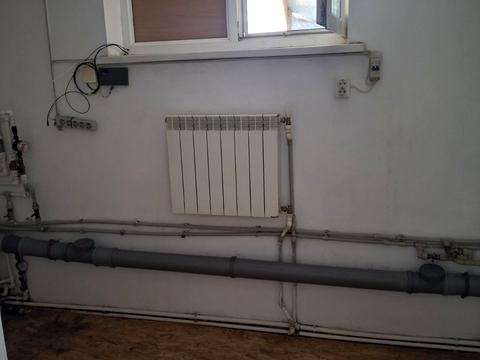 комерційна за адресою Базарна вул., 2