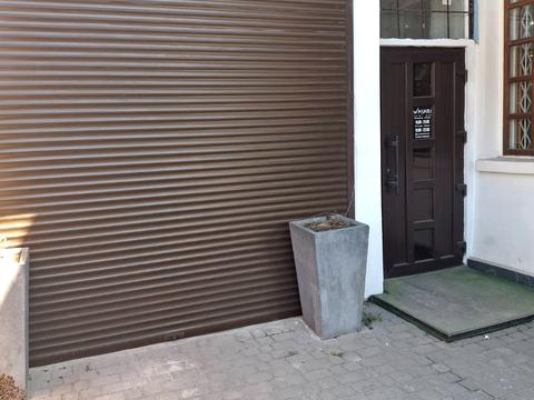 комерційна за адресою Базарна вул., 2