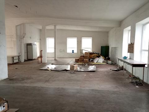 комерційна за адресою Стовпова вул., 19