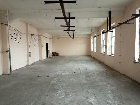 комерційна за адресою Стовпова вул., 19