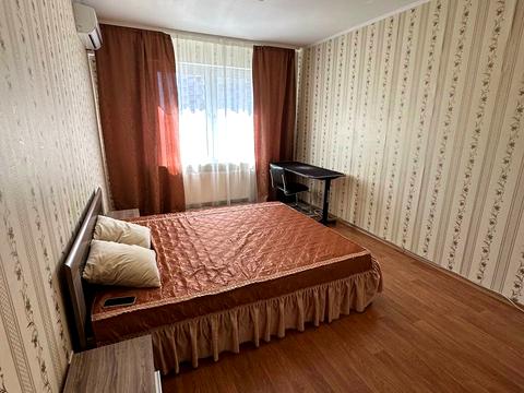 квартира по адресу Софии Русовой ул., 1